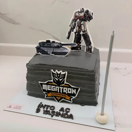 Megatron – Figürlü Karakter Pastası, Umay Patisserie İzmir