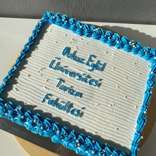 Dokuz Eylül Üniversitesi Turizm Fakültesi için yaptığımız çalışma – Fotoğraflı Pasta, Umay Patisserie İzmir