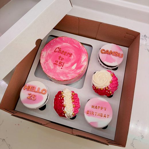 Pasta + Cupcake Kutusu – Umay Patisserie İzmir