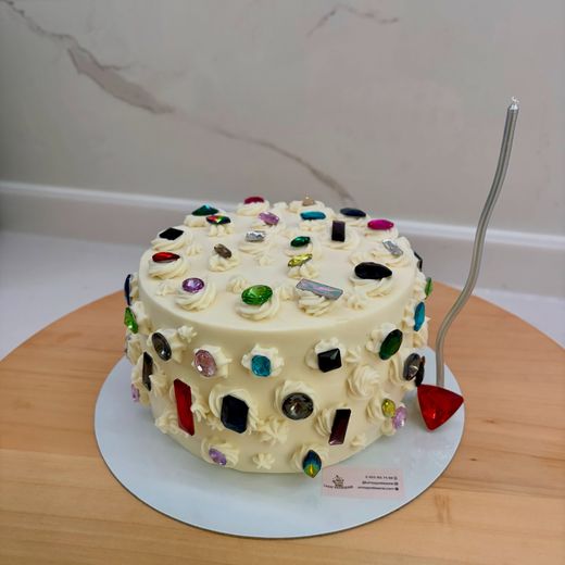 Taşlı & Simli Pasta – Umay Patisserie İzmir